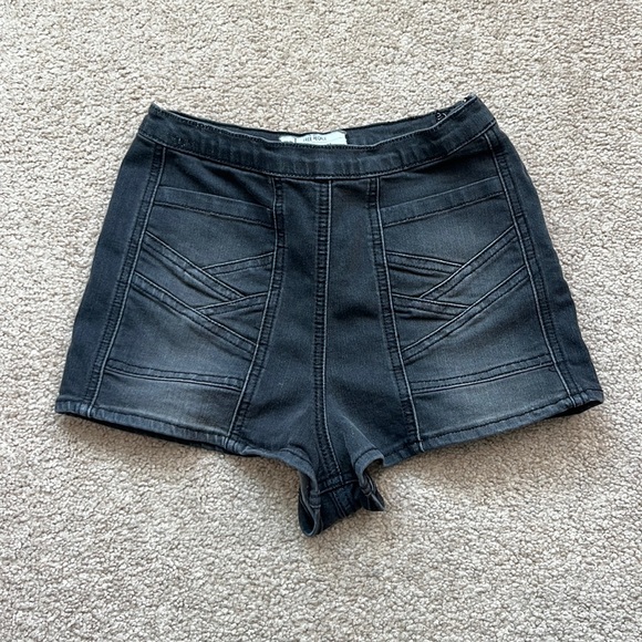 Free People High Waist Radar Love Black Wash Side Zipper Denim Shorts - Picture 2 of 8
